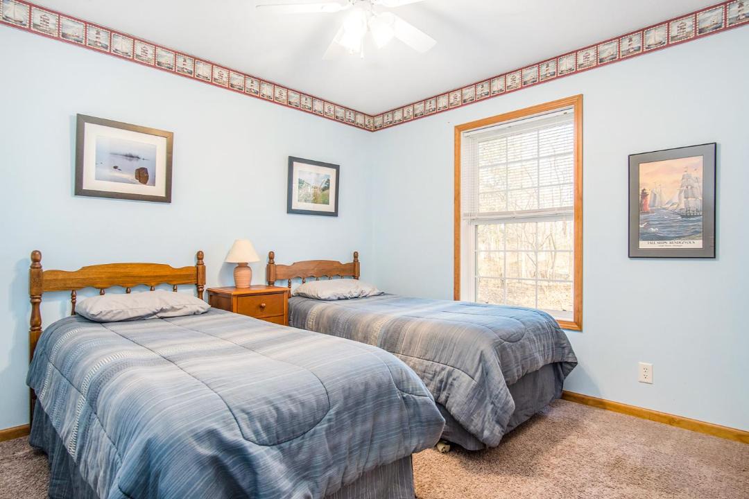 Photo of Bedroom in Lakeside