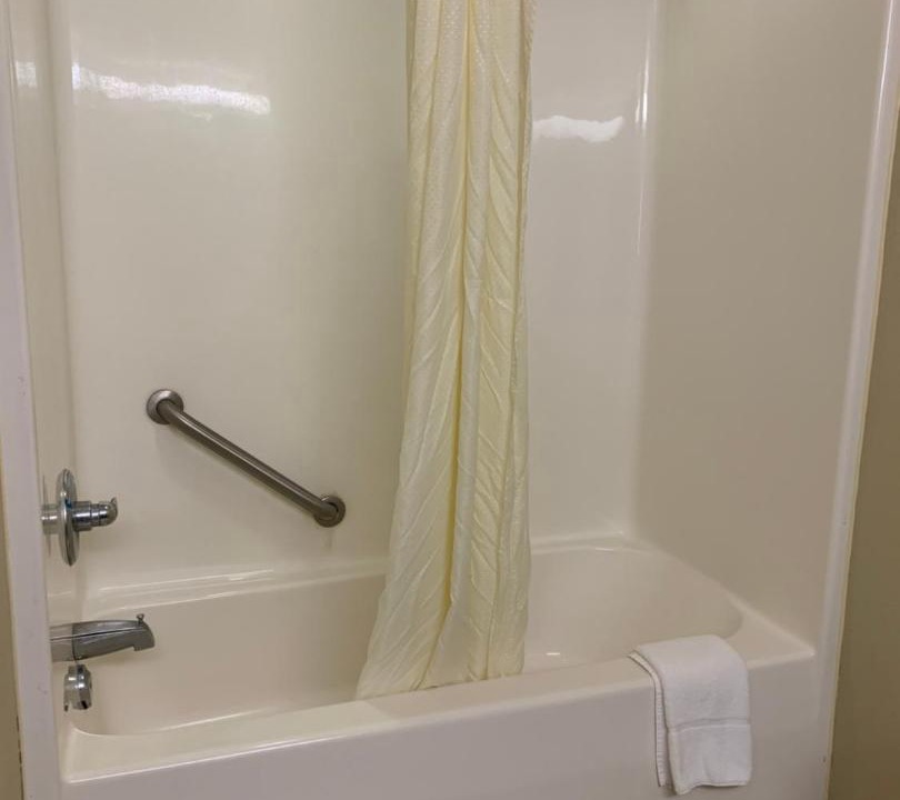 Photo of Bathroom in Hannibal