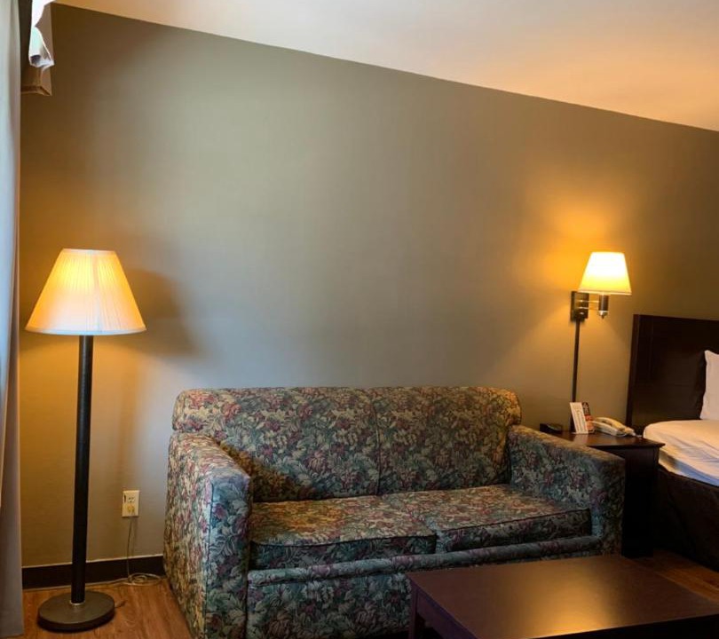 Photo of Livingroom in Hannibal