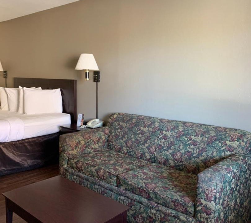 Photo of Livingroom in Hannibal