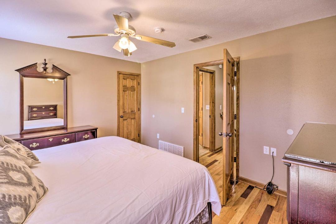 Photo of Bedroom in Heber Springs