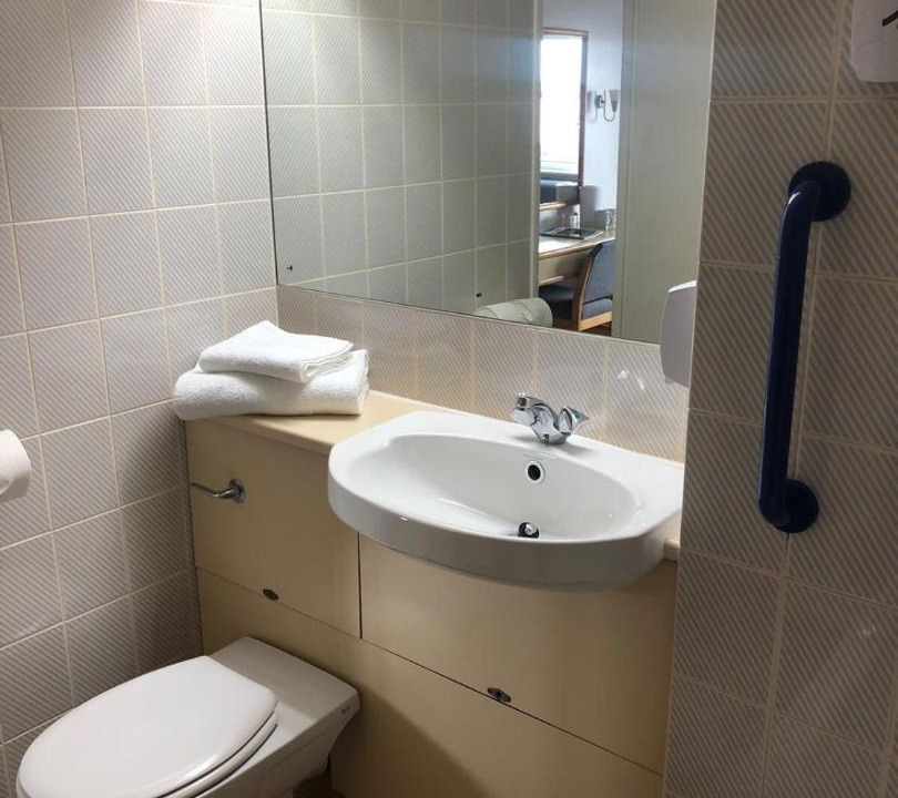 Photo of Bathroom in Morcott