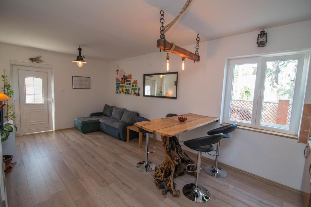 Photo of Livingroom in Cove Murtar