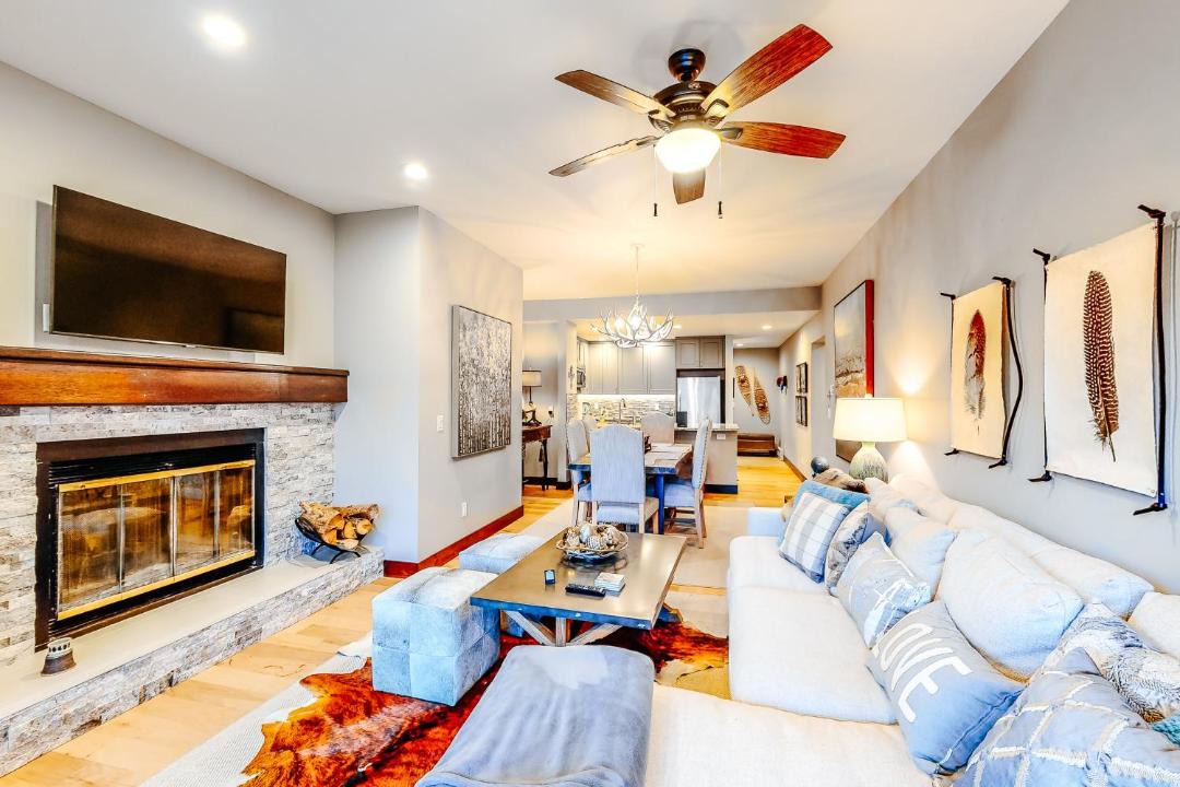 Photo of Livingroom in Eagle-Vail