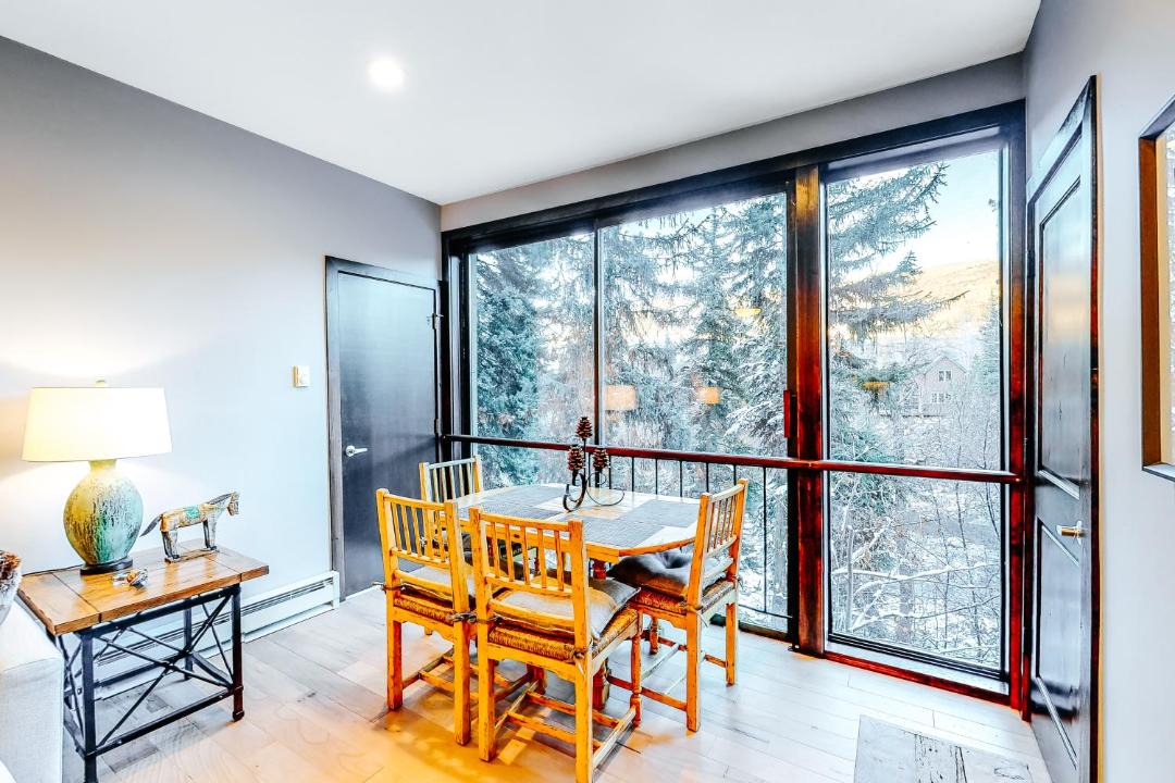 Photo of Livingroom in Eagle-Vail