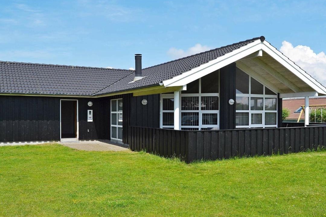 Photo of Buildings in Rindby Strand