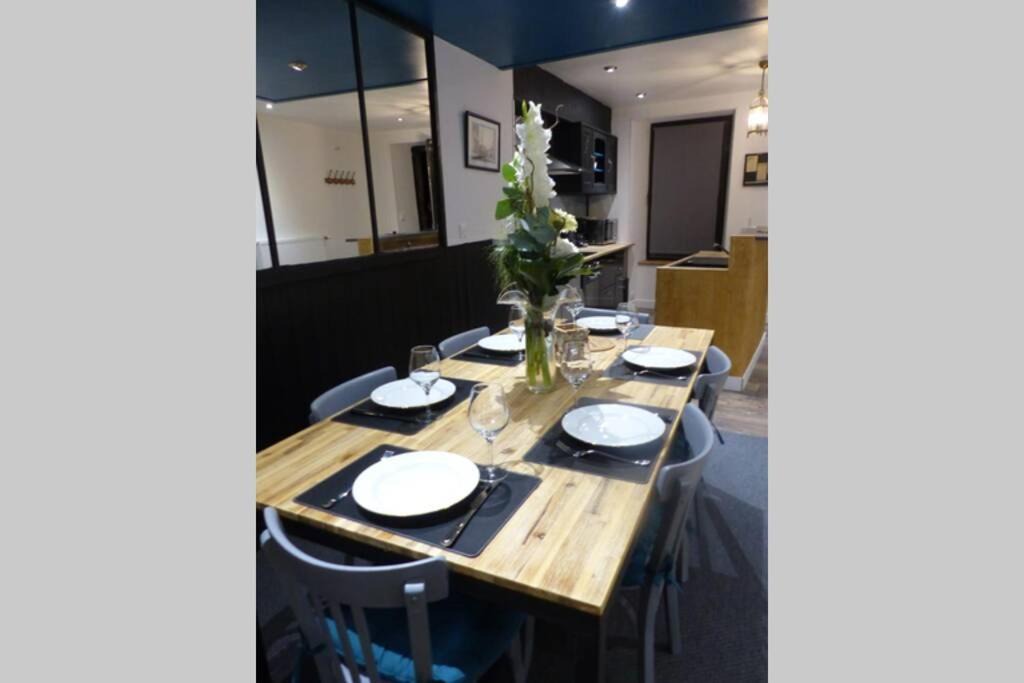 Photo of Kitchen in Saint-Pierre-des-Echaubrognes