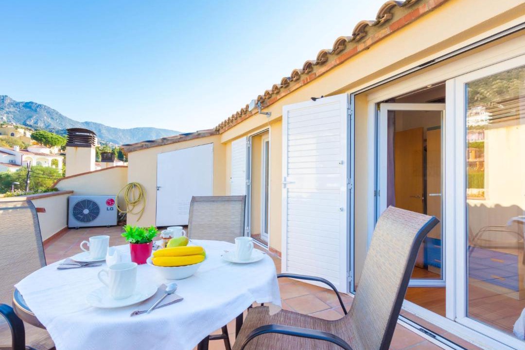 Photo of Patio Balcony in Palau-Saverdera