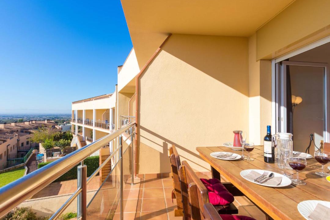 Photo of Patio Balcony in Palau-Saverdera