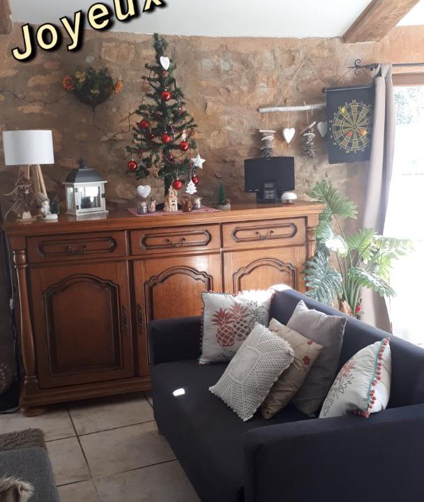 Photo of Livingroom in Saint-Pierre-des-Champs