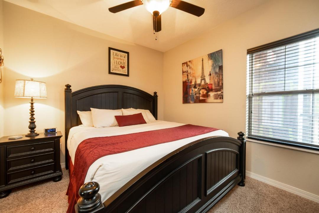 Photo of Bedroom in Table Rock