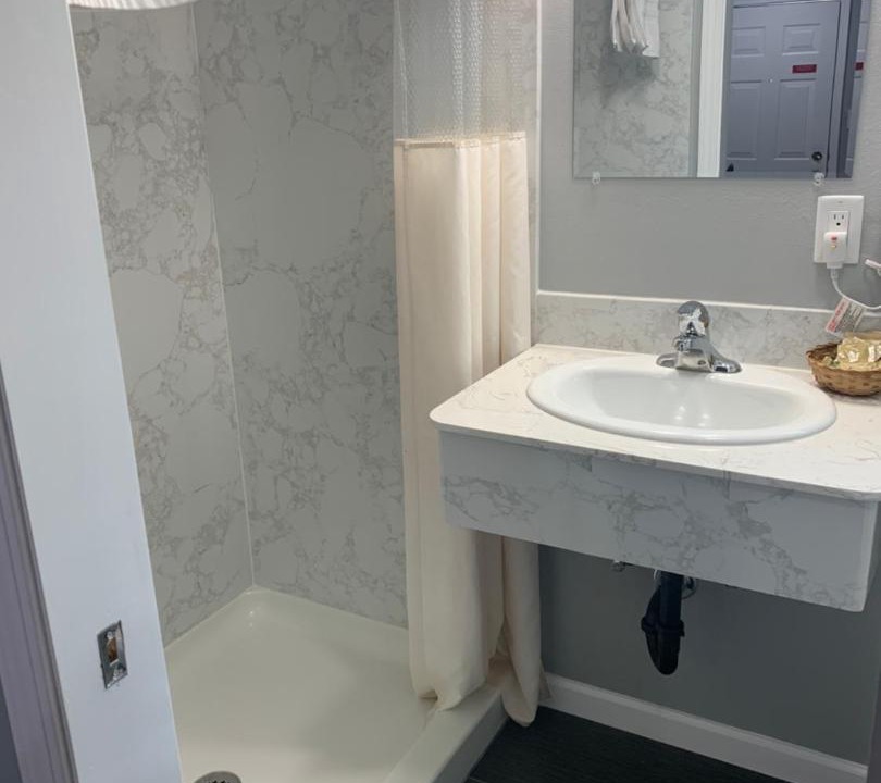 Photo of Bathroom in Colusa