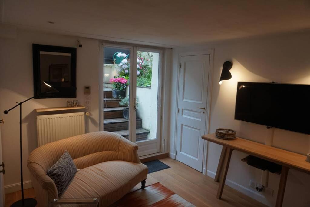 Photo of Livingroom in Levallois-Perret