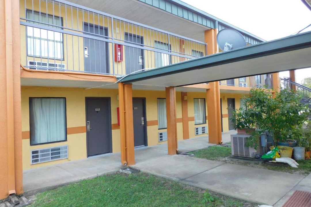 Photo of Others in Camilla