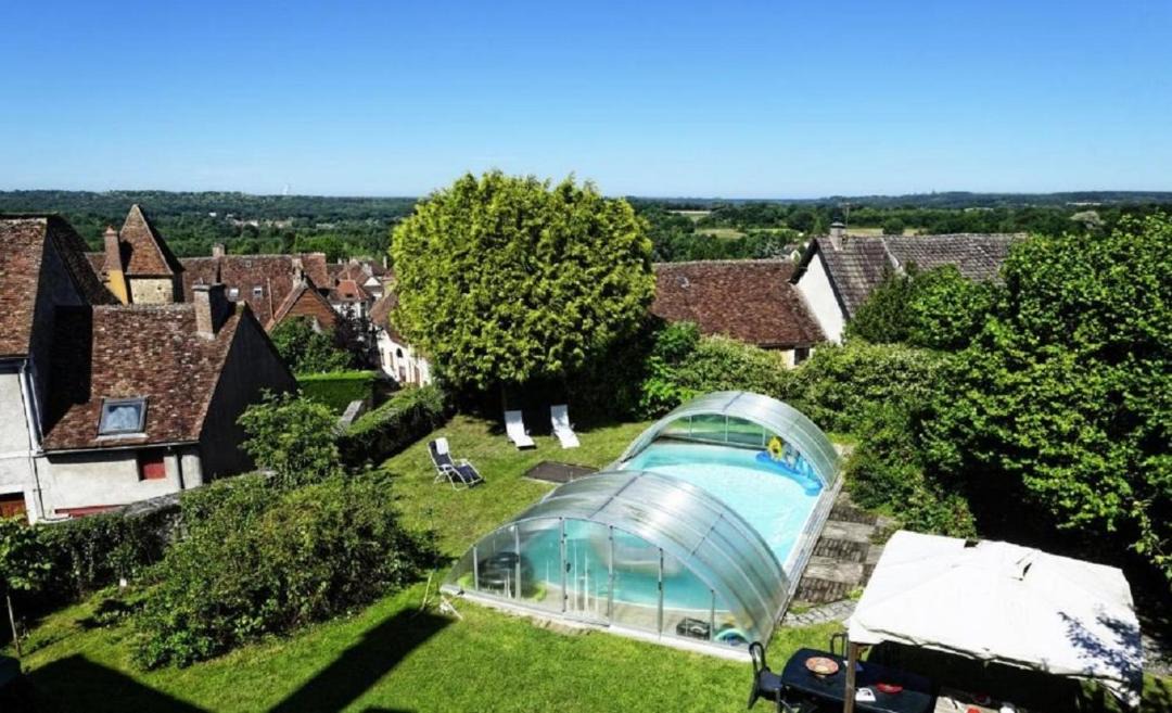 Photo of Others in Saint-Sauveur-en-Puisaye