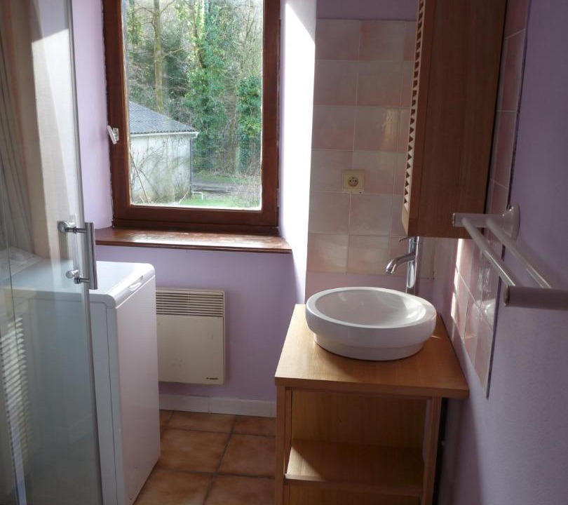 Photo of Bathroom in Montredon-Labessonnie