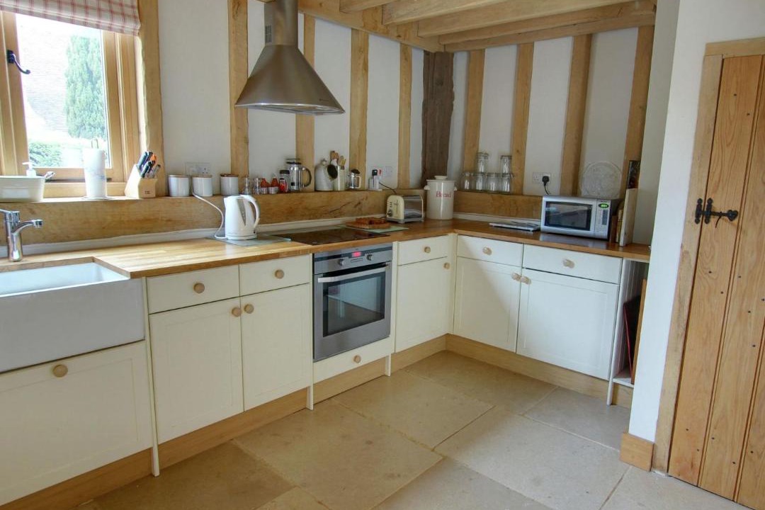 Photo of Kitchen in Ewhurst Green