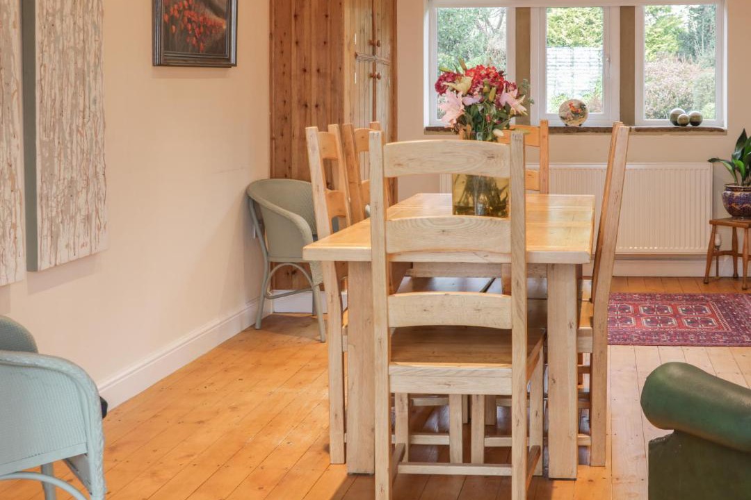 Photo of Others in Oakworth