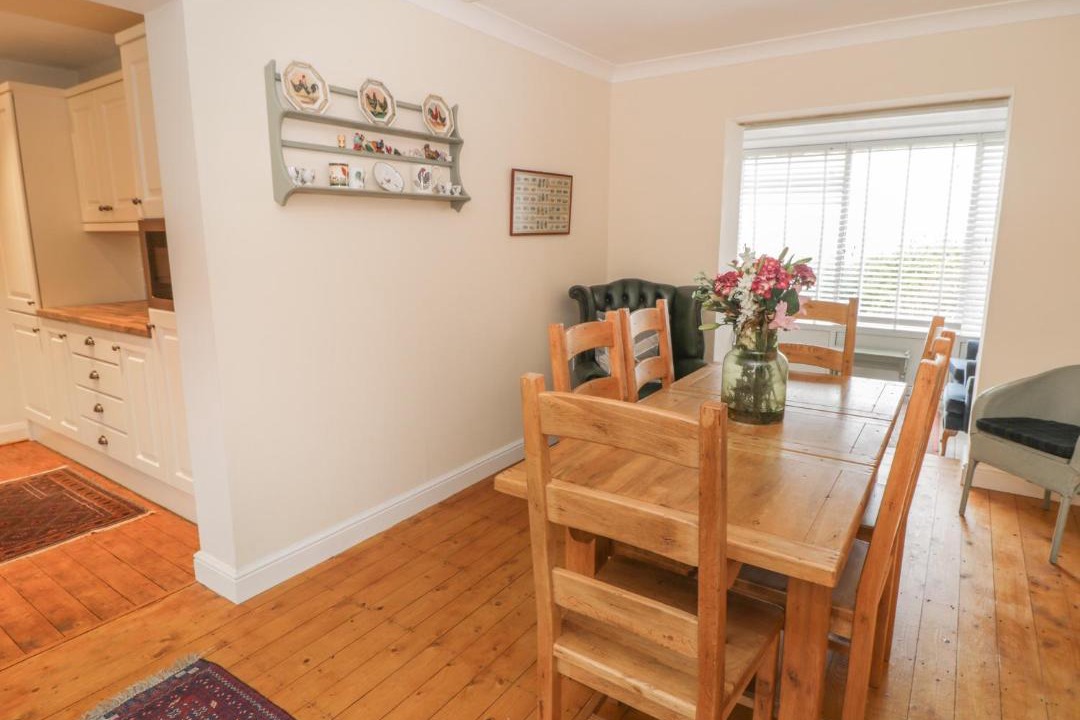 Photo of Others in Oakworth