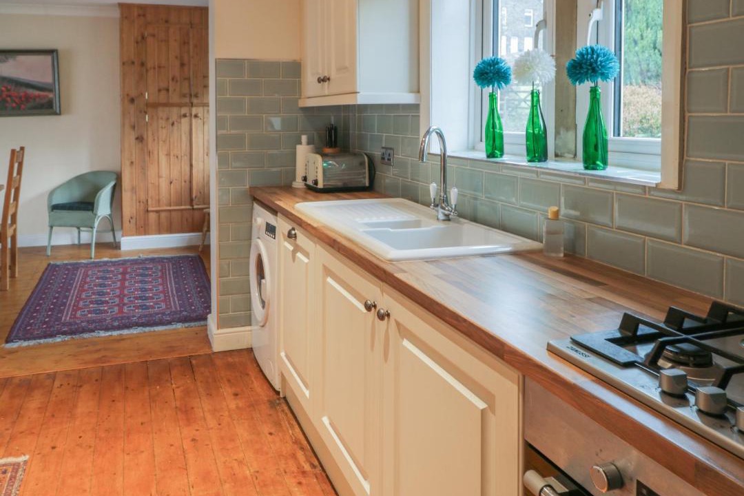 Photo of Others in Oakworth