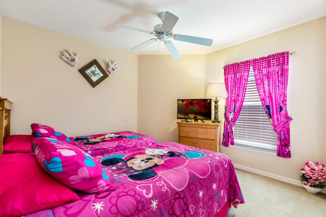 Photo of Bedroom in Sandy Ridge