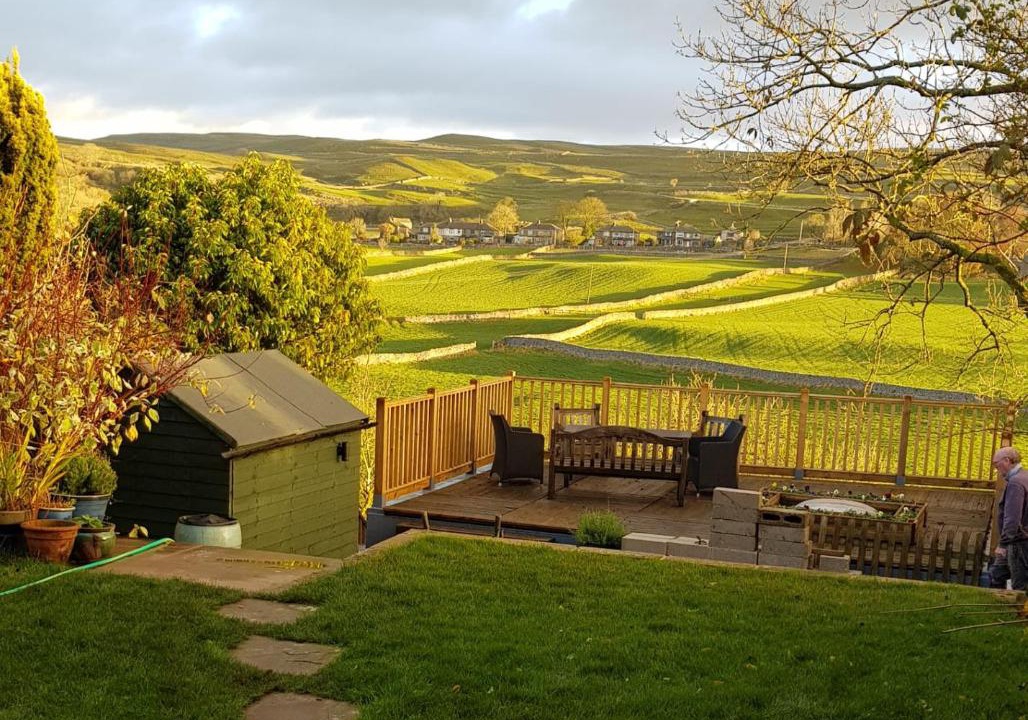 Photo of Others in Threshfield