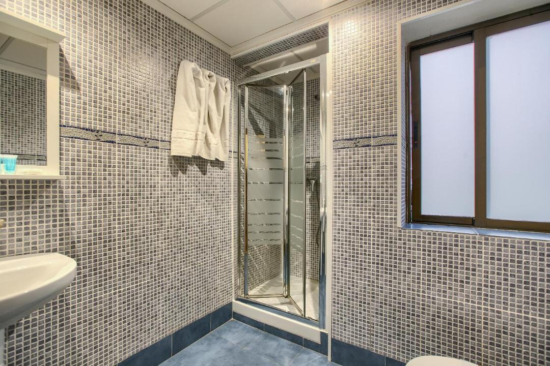 Photo of Bathroom in La Avanzada - La Cueva