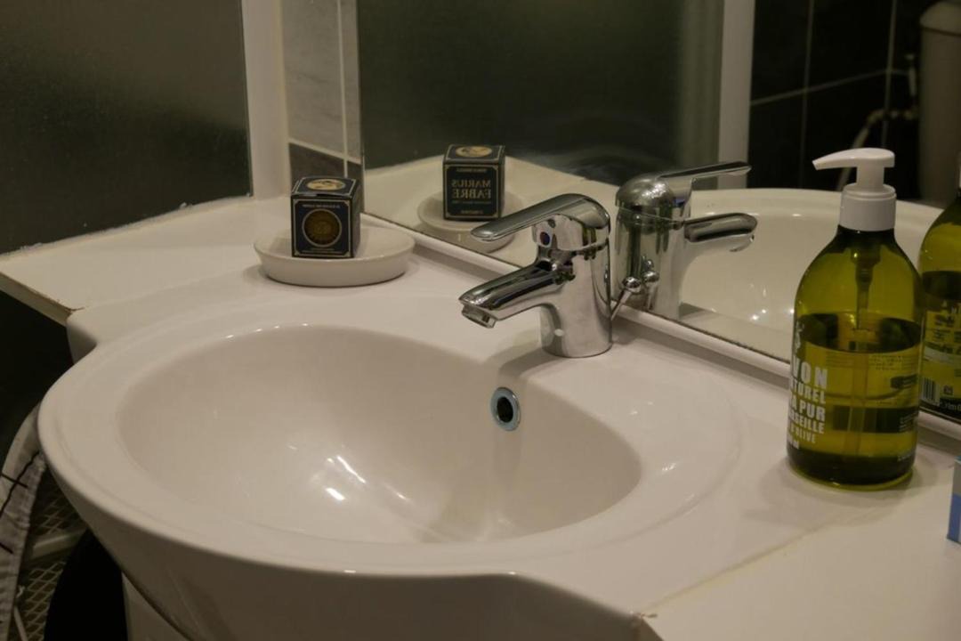Photo of Bathroom in Sete