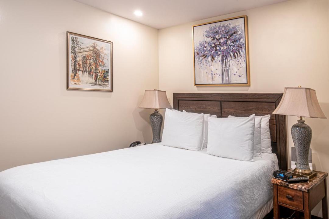 Photo of Bedroom in Golden Triangle