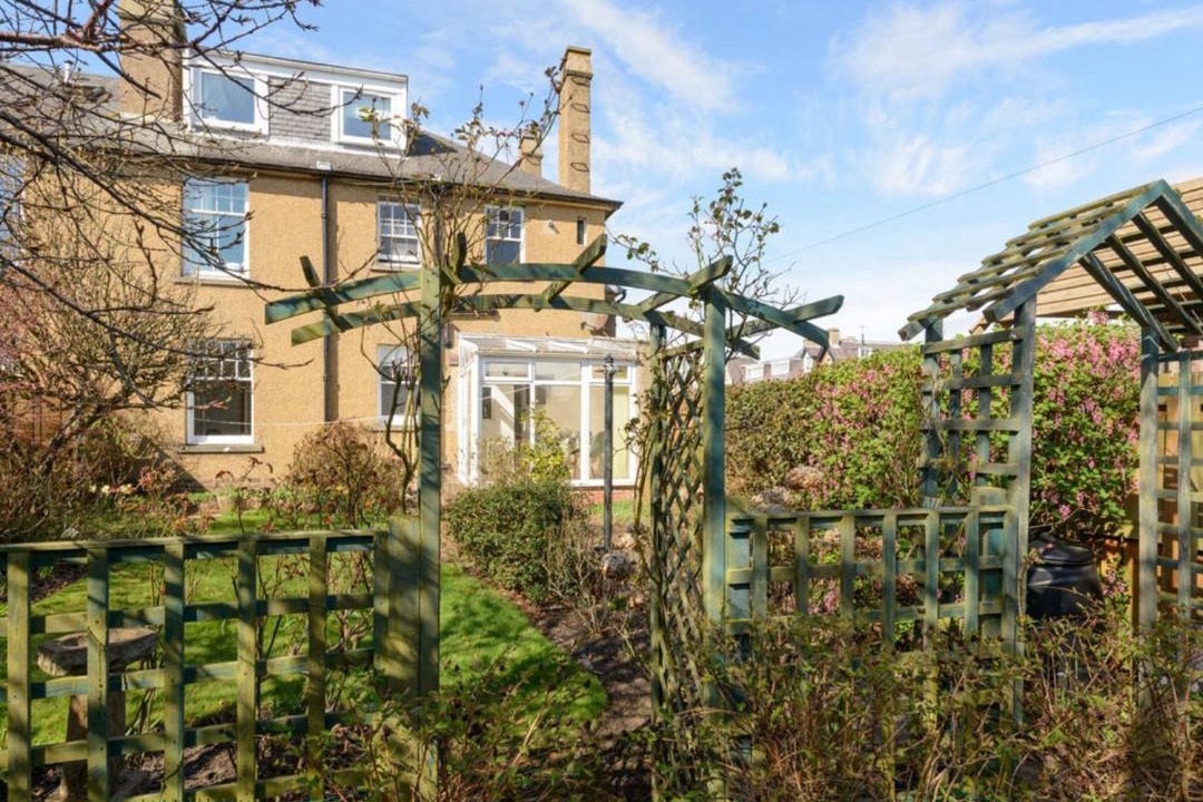 Photo of Buildings in North Berwick