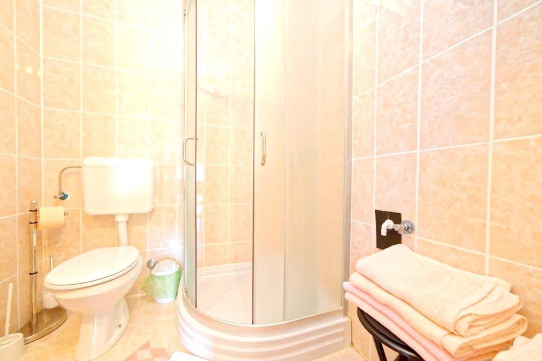 Photo of Bathroom in Banjol