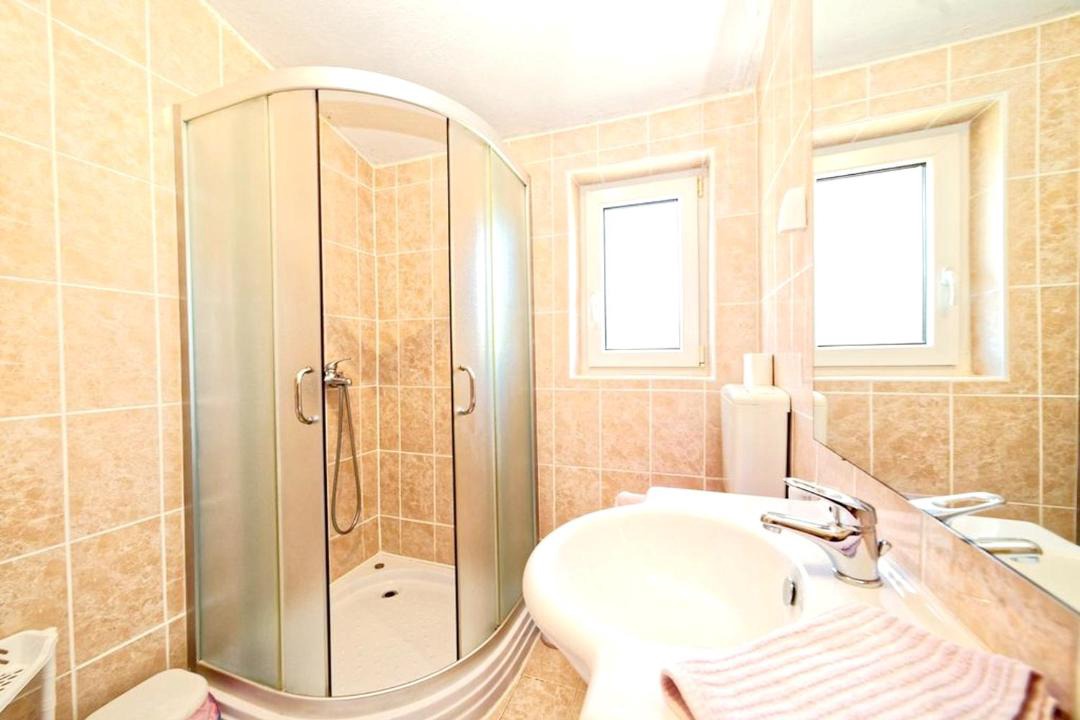 Photo of Bathroom in Banjol