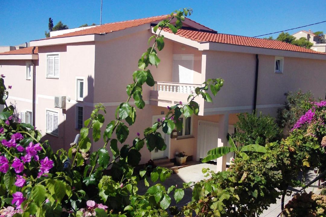 Photo of Buildings in Banjol