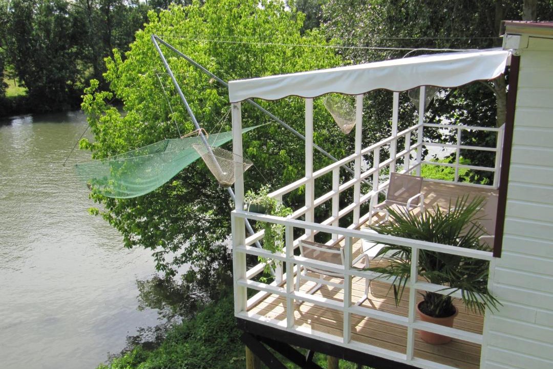Photo of Patio Balcony in SammarÃ§olles