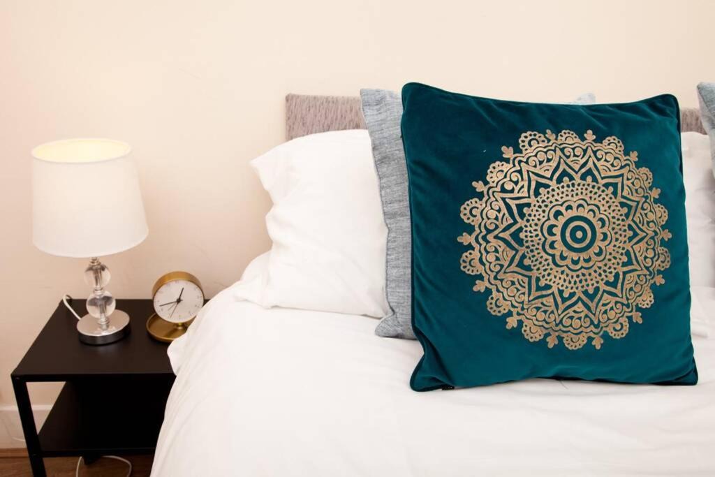 Photo of Others in Helensburgh