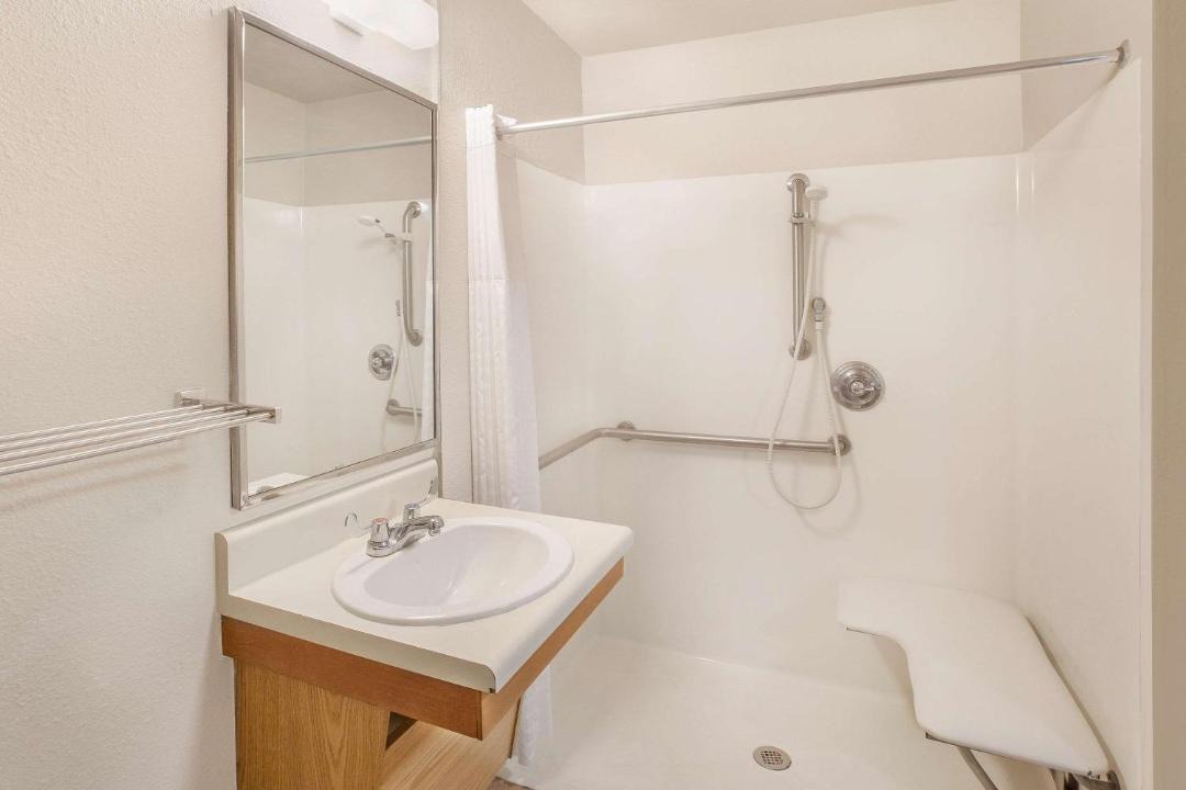 Photo of Bathroom in Bellmead