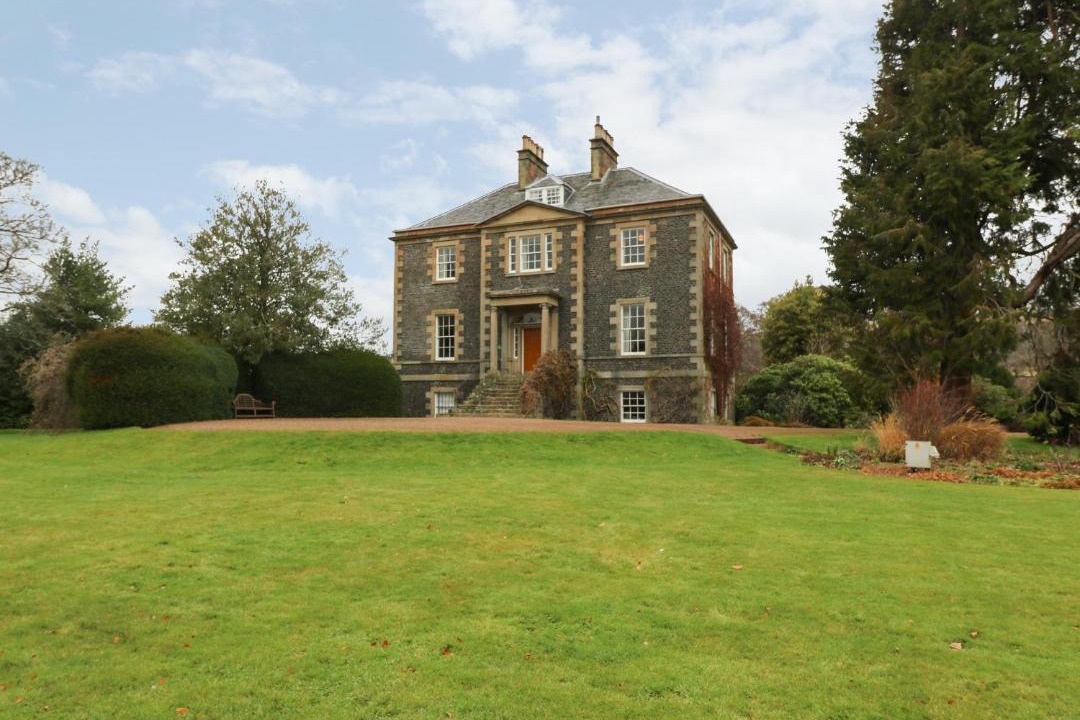 Photo of Buildings in Gattonside