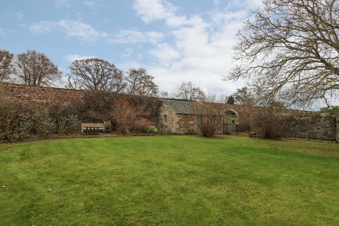 Photo of Buildings in Gattonside