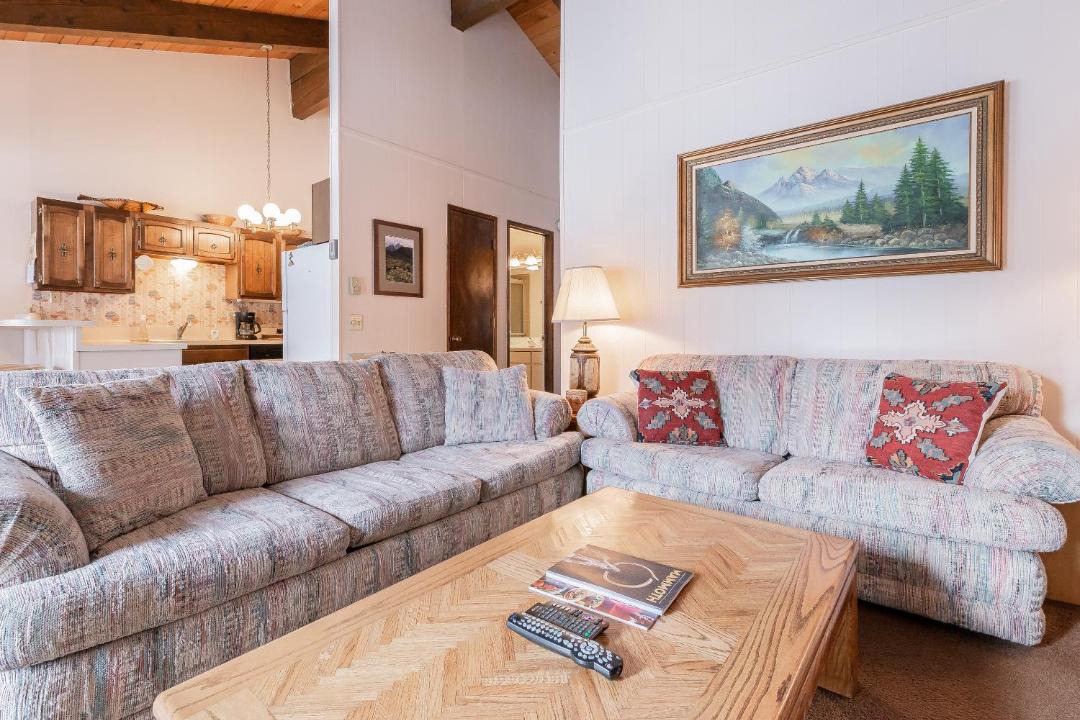 Photo of Livingroom in Mammoth Lakes