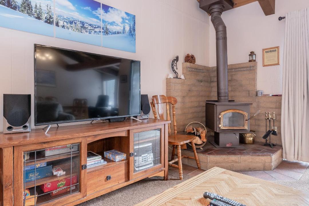 Photo of Livingroom in Mammoth Lakes