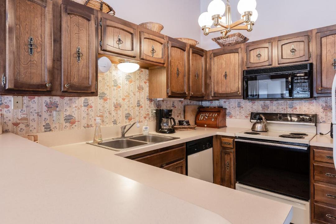 Photo of Kitchen in Mammoth Lakes