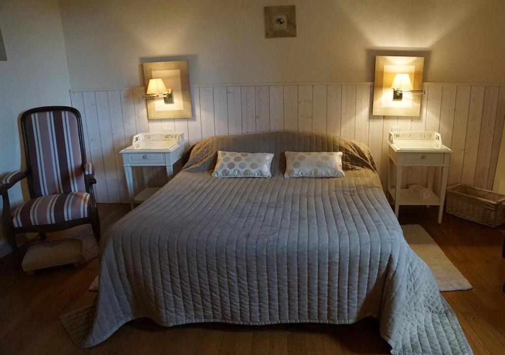 Photo of Bedroom in Saint-Genes-de-Castillon
