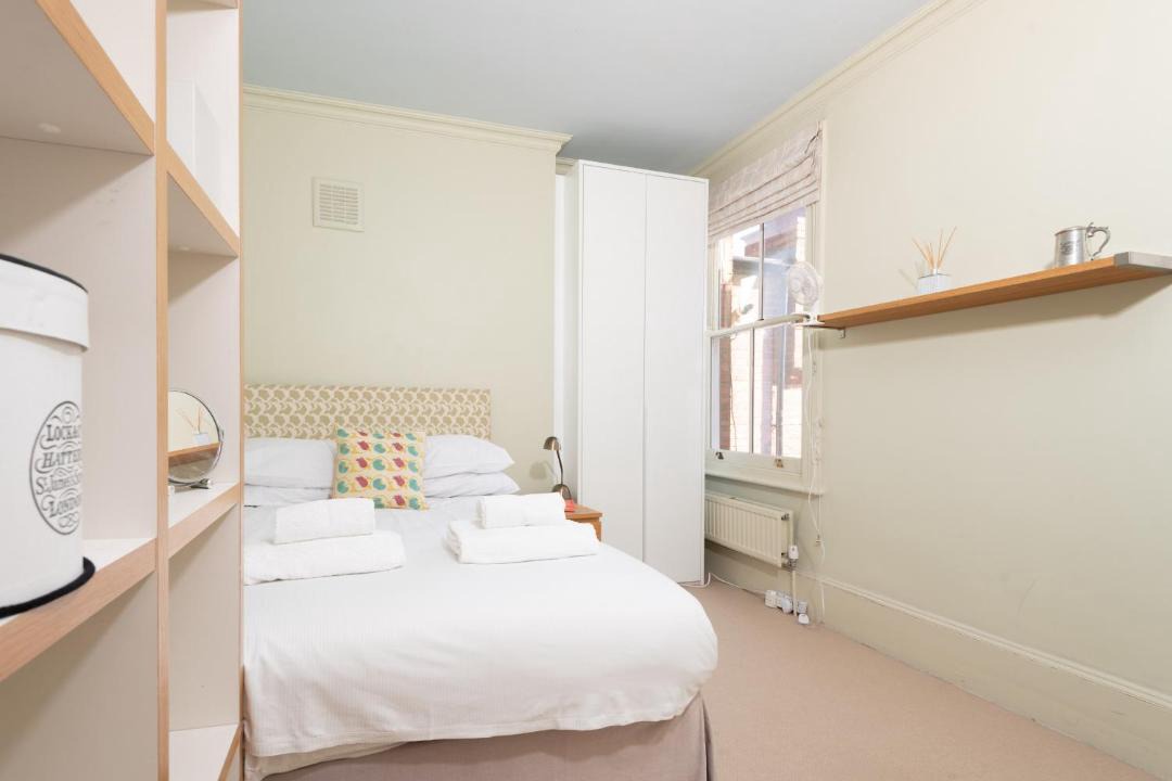 Photo of Bedroom in Parsons Green and Walham