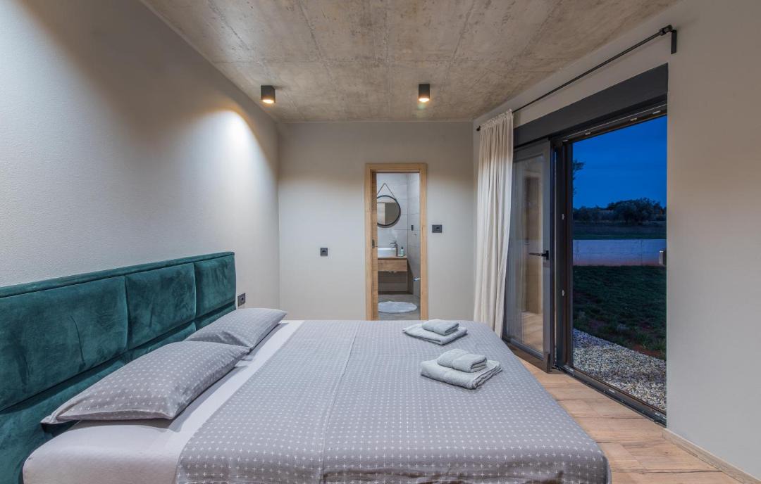Photo of Bedroom in Gajana