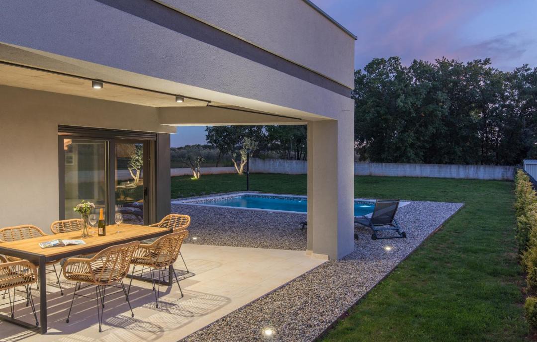 Photo of Patio Balcony in Gajana