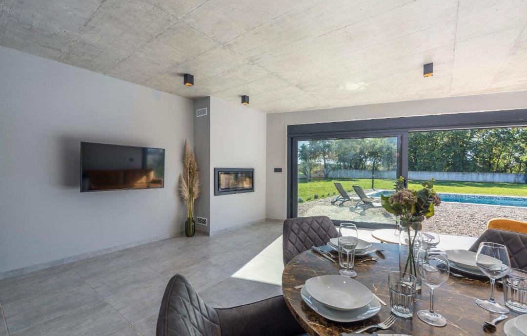 Photo of Livingroom in Gajana