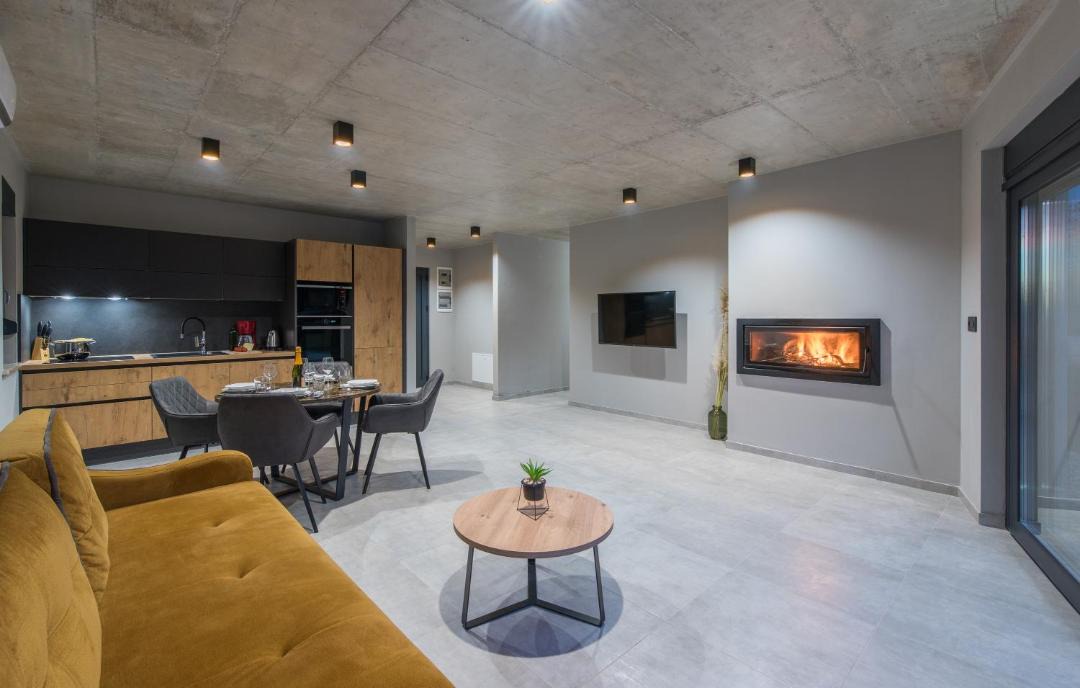 Photo of Livingroom in Gajana