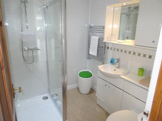 Photo of Others in Cullen