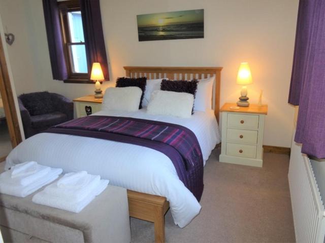 Photo of Others in Cullen