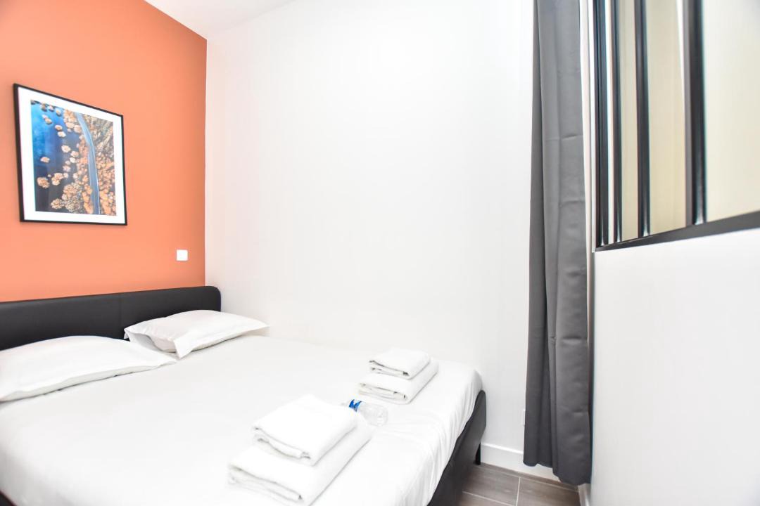 Photo of Bedroom in Saint-Fargeau